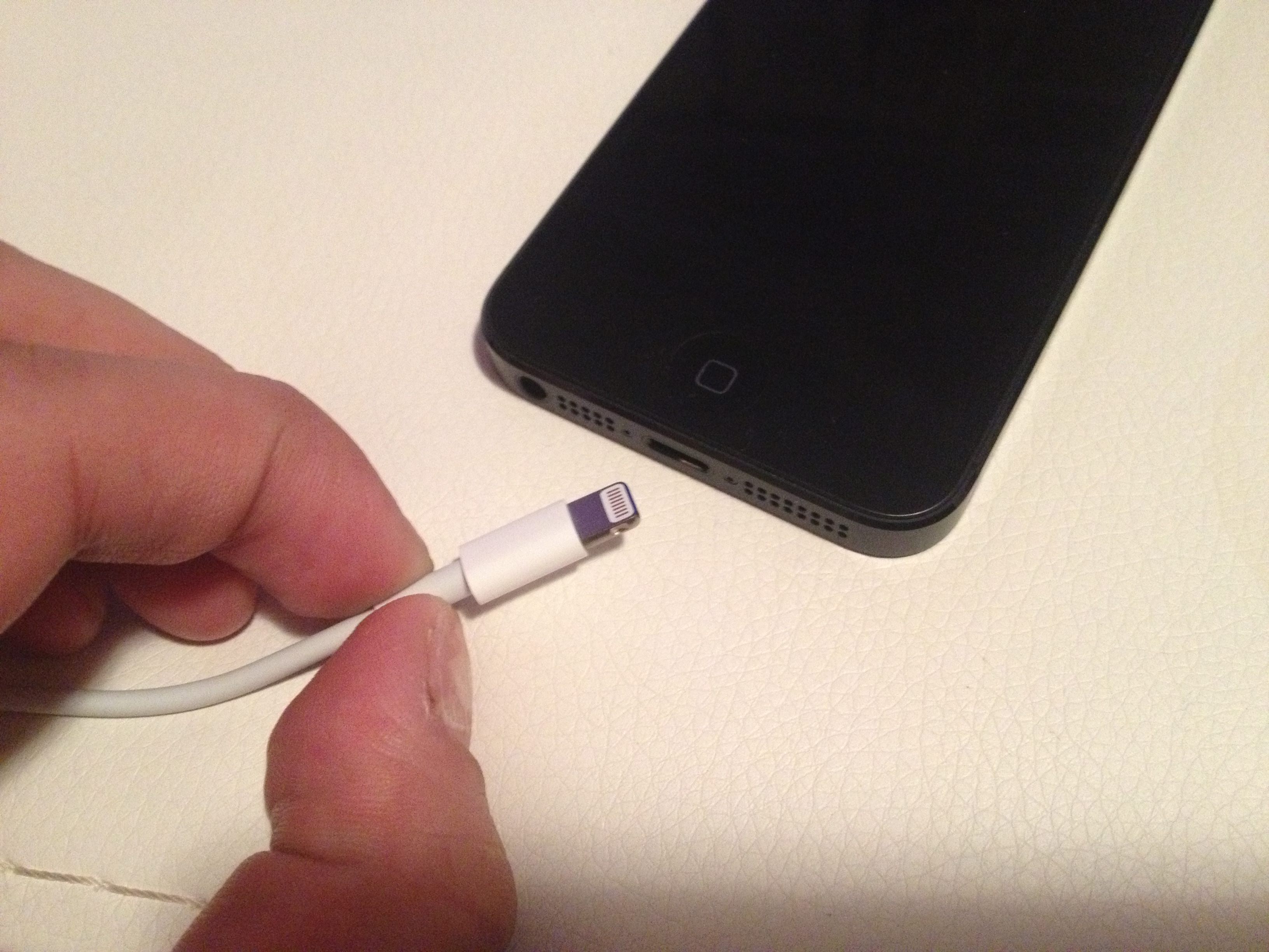 iPhone 5 mufa Lighting