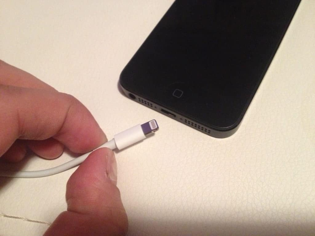 iPhone 5 mufa Lighting