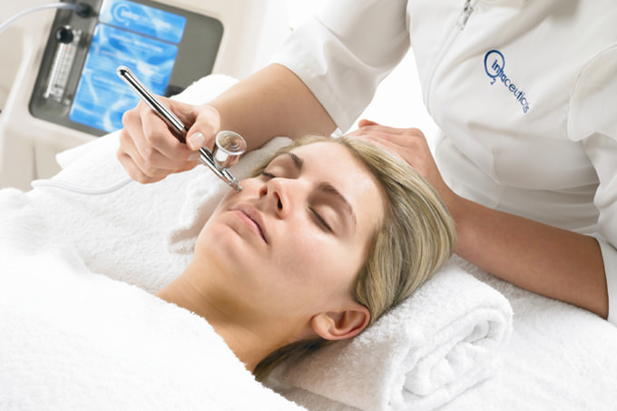 aBeauty clinique organizează Open Day Intraceuticals la Galați