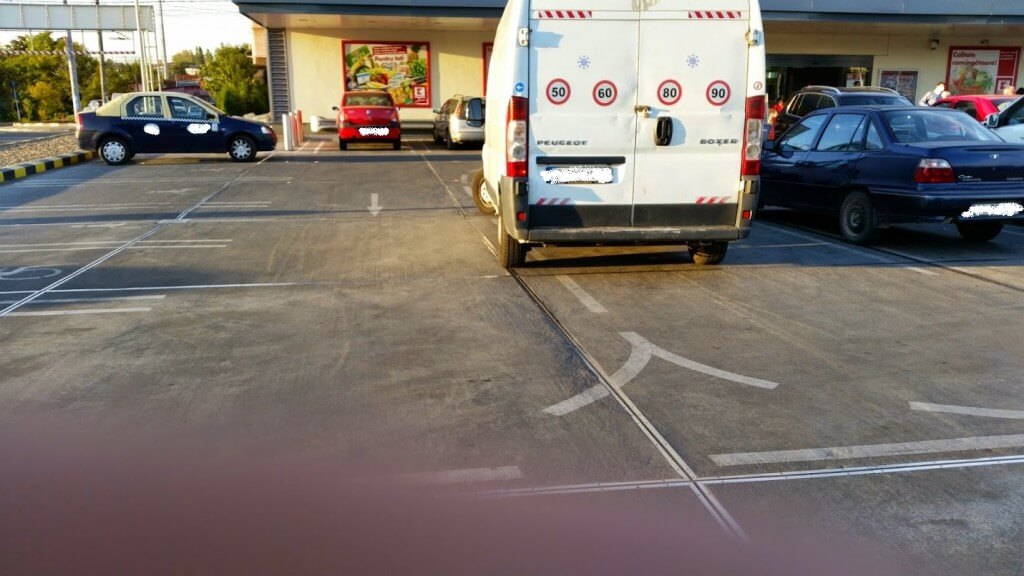 Parcare Kaufland Galati 3 pe banda de circulatie