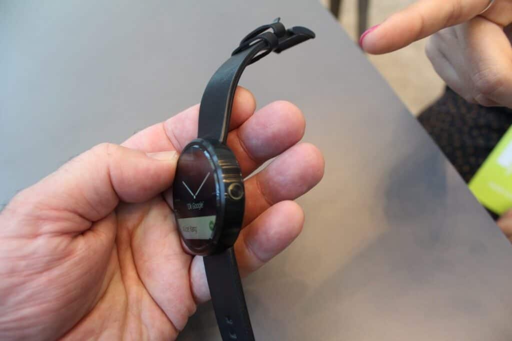 Moto 360 plus curea neagra din piele