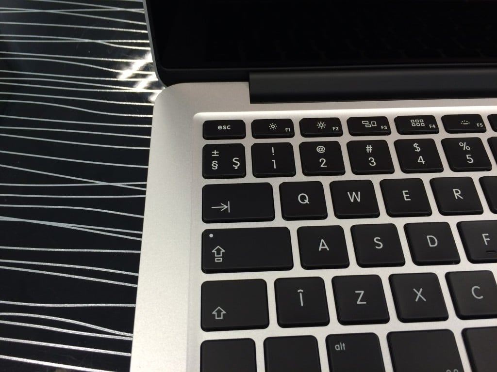MacBook Pro Retina 13 poză 4