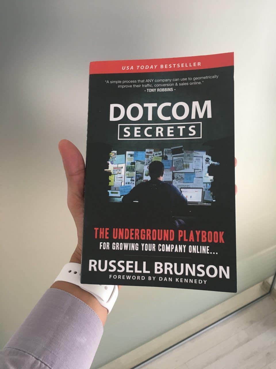 Cartea DotCom Secrets