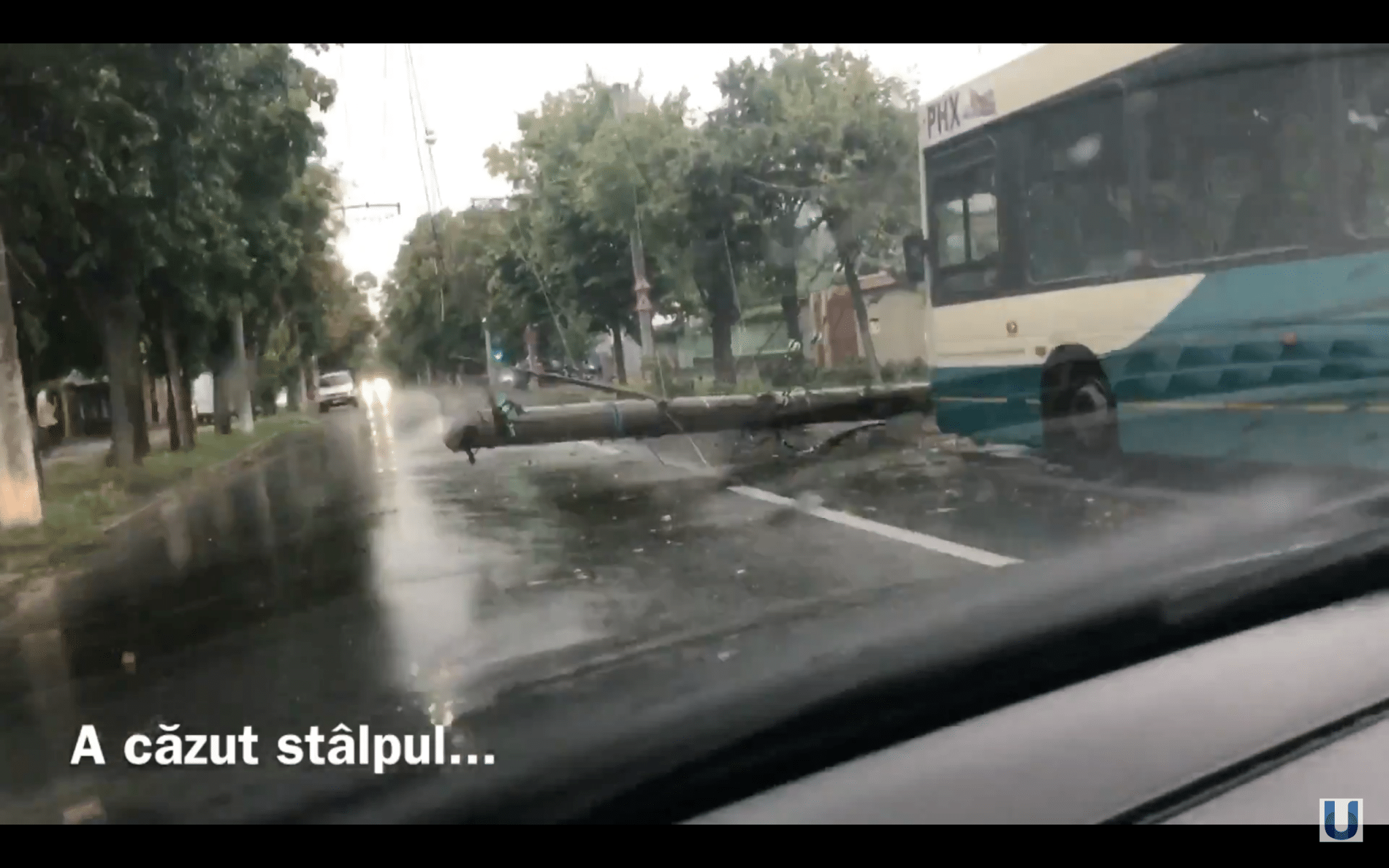 Stalp cazut furtuna Galati