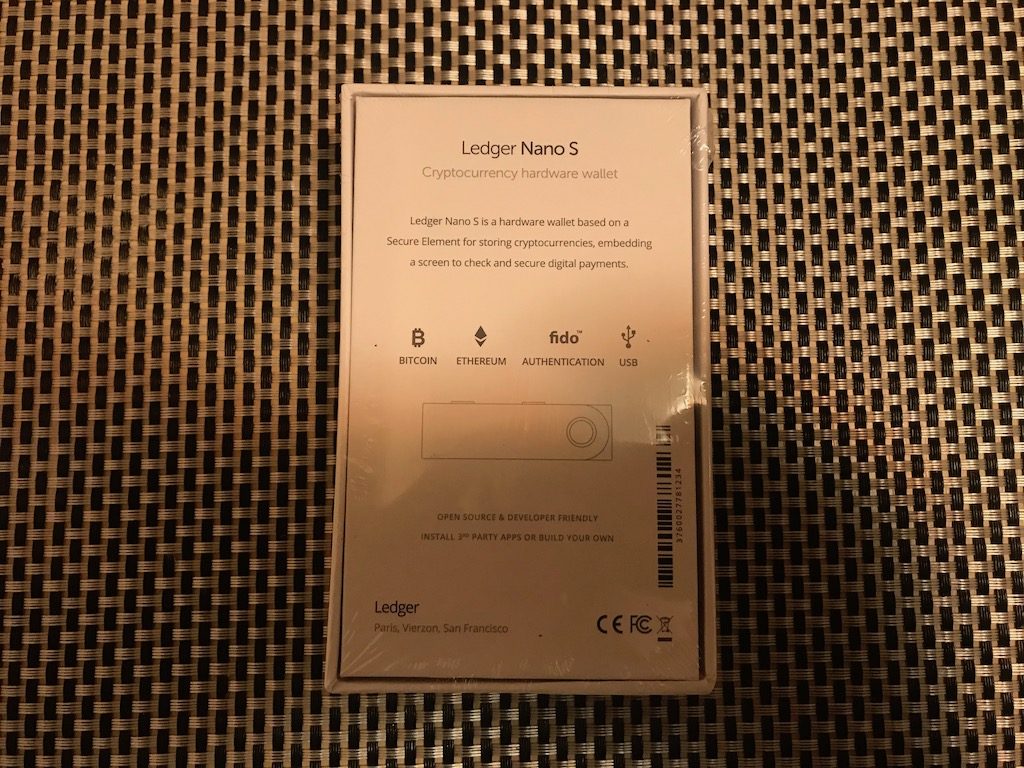 Ledger Nano S cutie spate