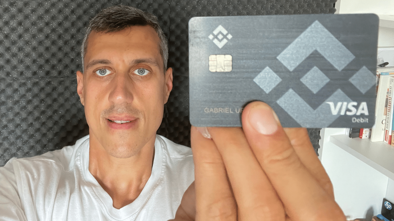 Cum functioneaza cardul Binance